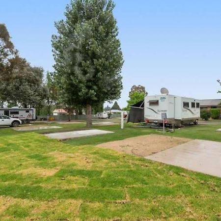 Fossicker Caravan Park 格伦因尼斯 外观 照片